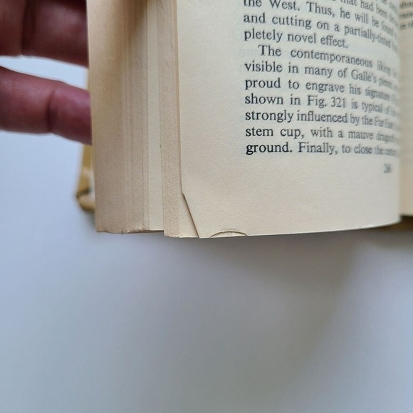 5/$12 Vintage Book Collector's Pocket Book of Glass Ex-library 1966 1st Amer Ed - Picture 11 of 12